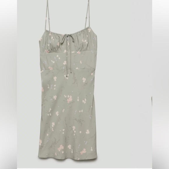 Wilfred
Bellow Mini Dress the color is a gorgeous muted green and pale pink SZ 8 - Picture 5 of 15